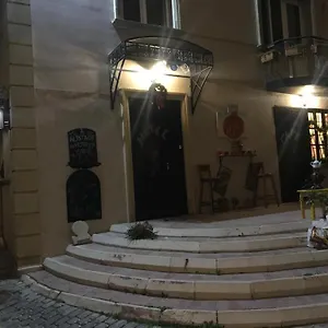 Altstadt & Cafe Bakú